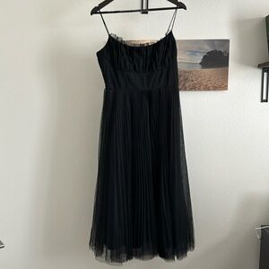 Monique Lhuillier Black Sleeveless Tulle Midi Dress